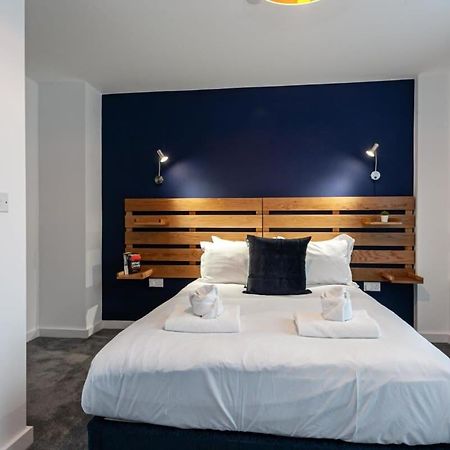 Superb 2 Bed Flat 5Min To Old Trafford Stadium 曼彻斯特 外观 照片