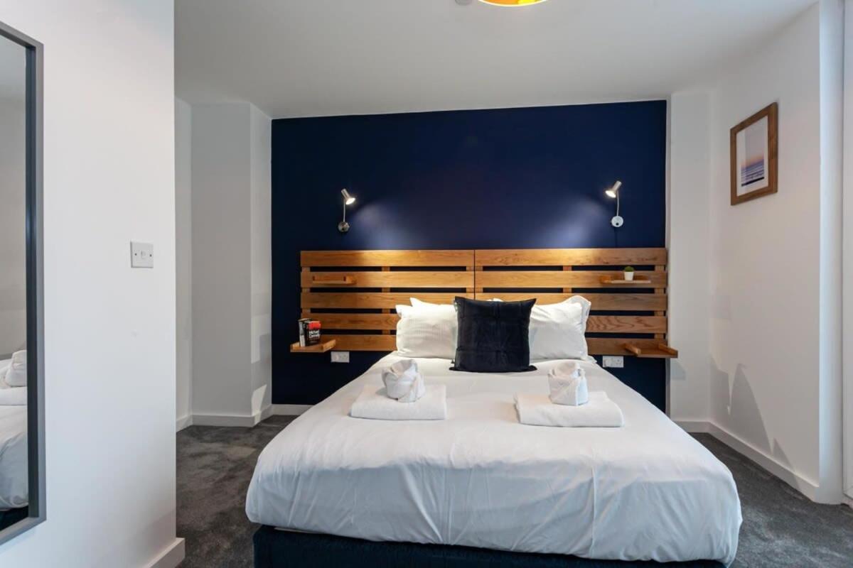 Superb 2 Bed Flat 5Min To Old Trafford Stadium 曼彻斯特 外观 照片