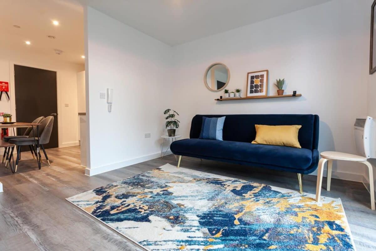 Superb 2 Bed Flat 5Min To Old Trafford Stadium 曼彻斯特 外观 照片